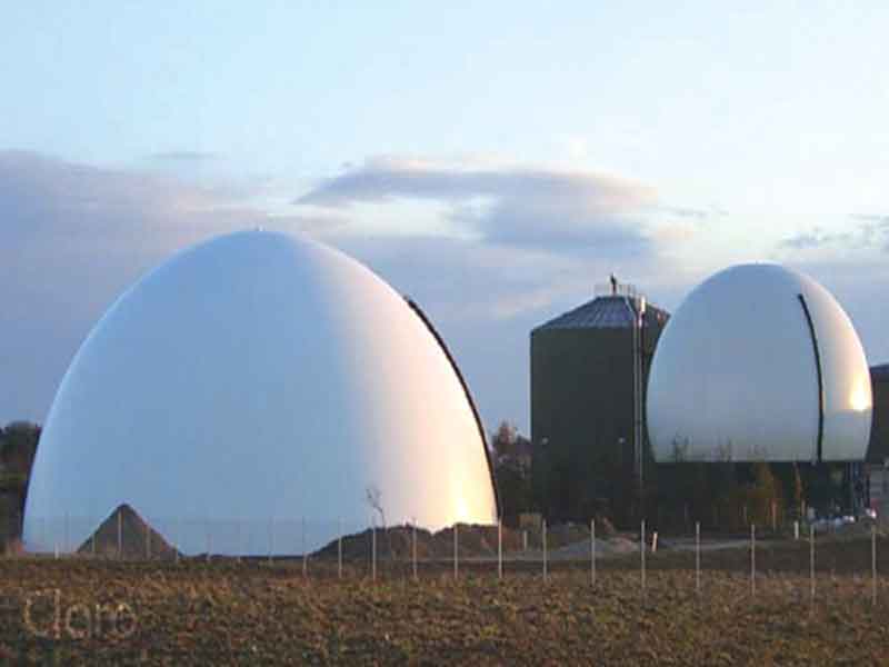 Fixed cover digester
