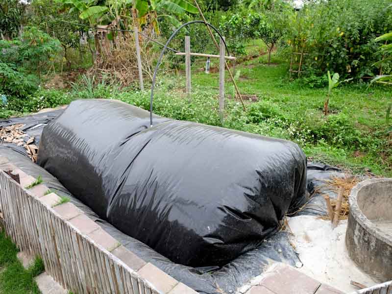 Plastic cover digester