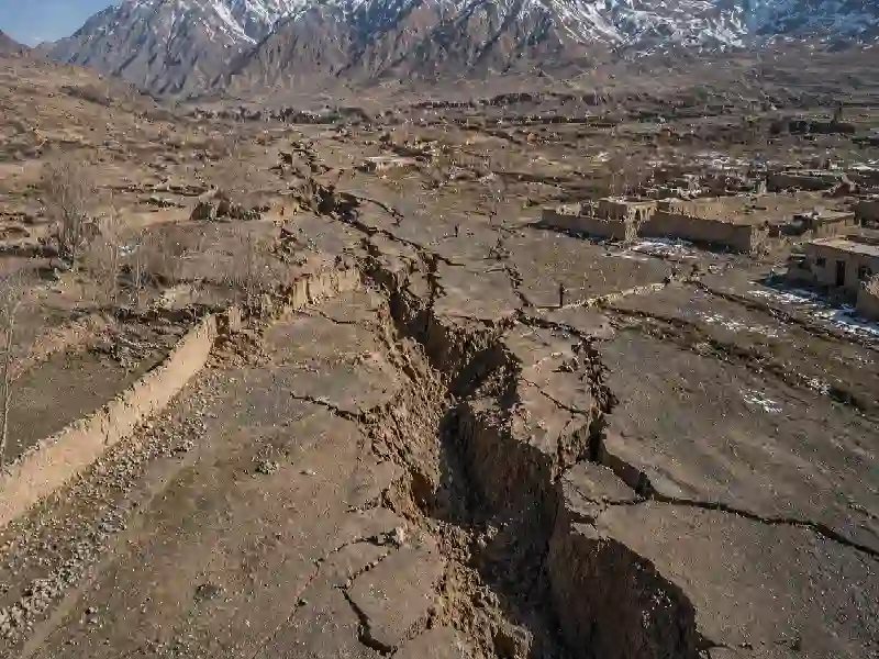 Afghanistan shallow earthquake fault rupture